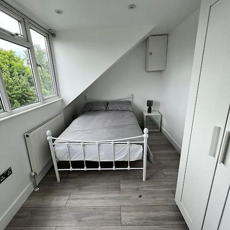 Lovely 2 Bedroom Flat With Roof Terrace In London Nw6 Bagian luar foto