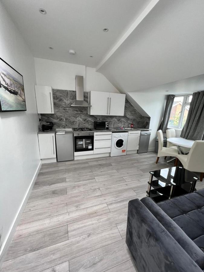 Lovely 2 Bedroom Flat With Roof Terrace In London Nw6 Bagian luar foto