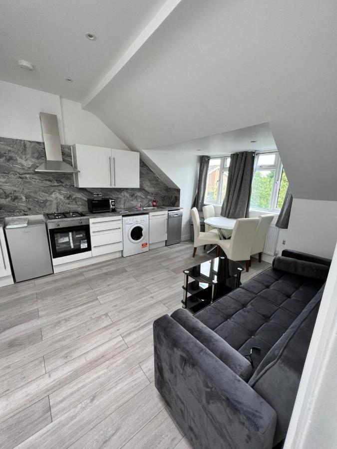 Lovely 2 Bedroom Flat With Roof Terrace In London Nw6 Bagian luar foto