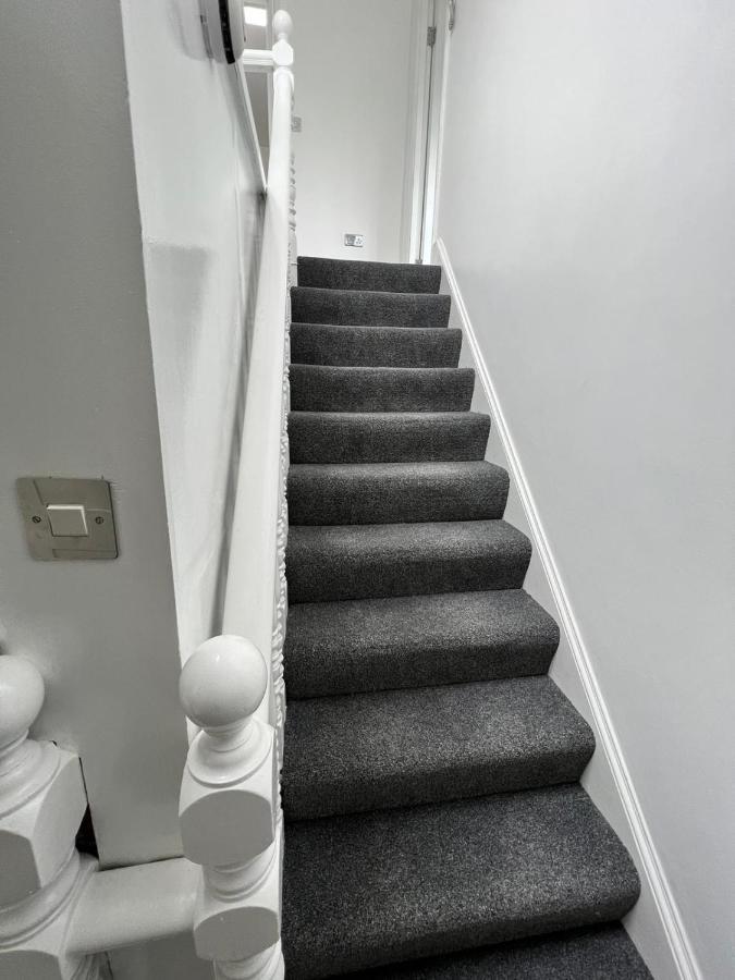 Lovely 2 Bedroom Flat With Roof Terrace In London Nw6 Bagian luar foto