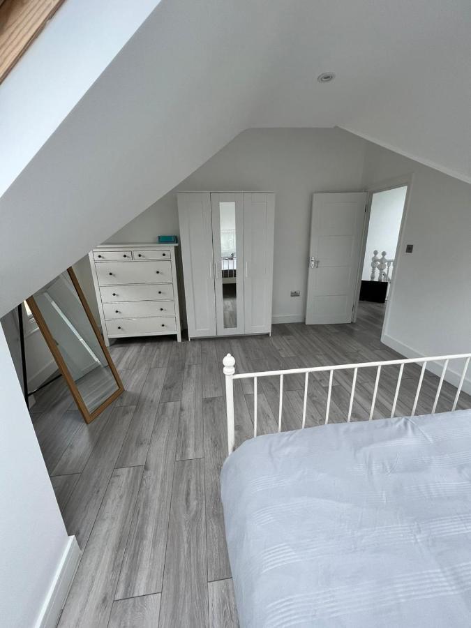 Lovely 2 Bedroom Flat With Roof Terrace In London Nw6 Bagian luar foto